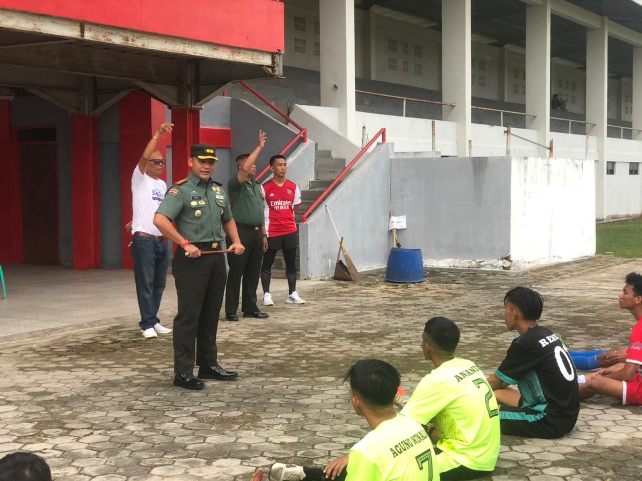 Dandim 0421/LS Memberikan Motivasi Kepada Atlit Liga Santri Piala KASAD