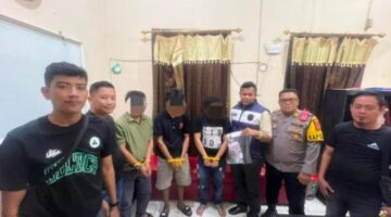 Digerebek Polisi, Tiga Pria Diamankan Bersama Sabu di Kos Belakang SDN 3 Bukit Kemuning Lampung Utara 