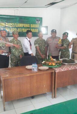 HUT ke-81 TNI, Polsek Bandar Negeri Suoh Perkuat Soliditas TNI-Polri