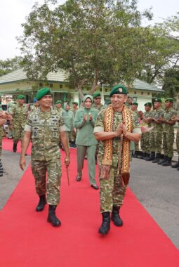 Turun Langsung ke Tulang Bawang, Danrem 043/Gatam Perkuat Soliditas Prajurit dan Keluarga